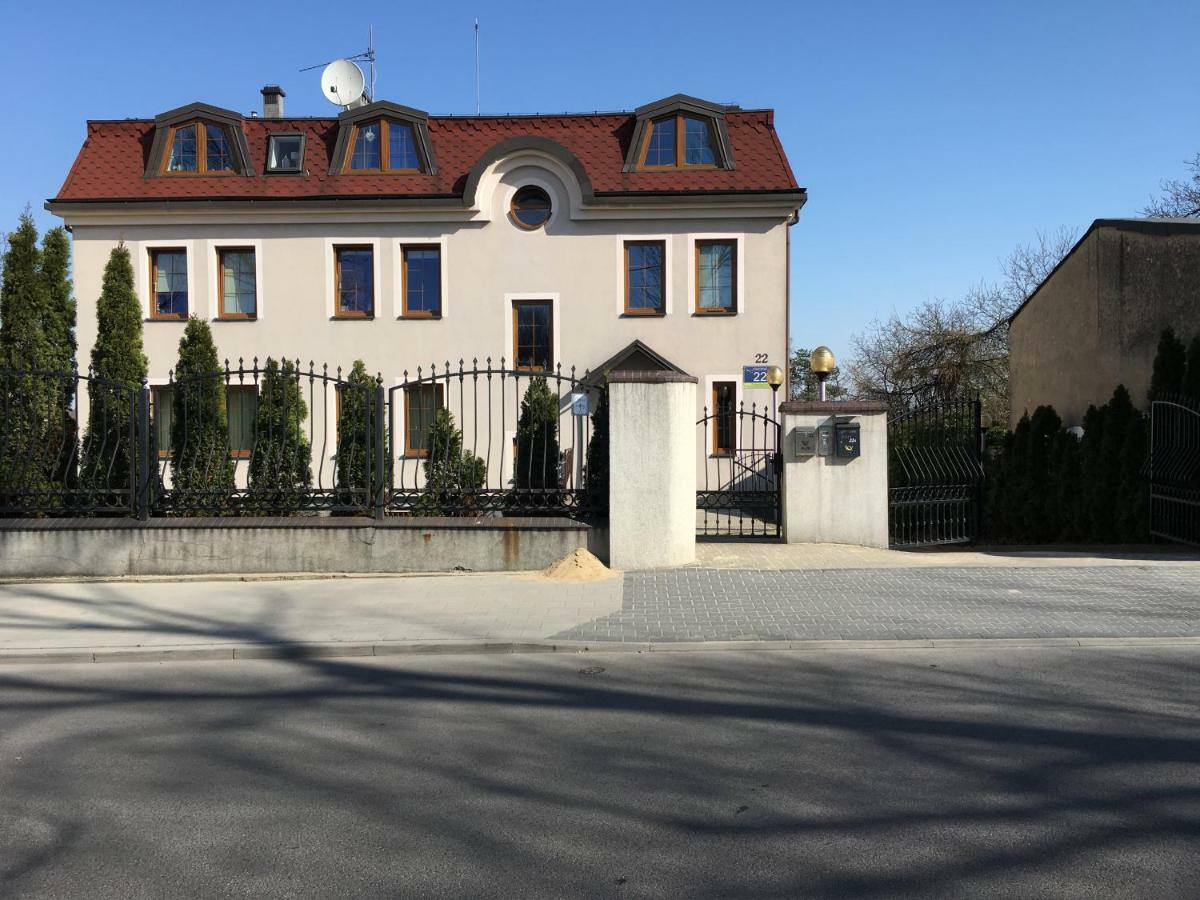 Apartamenty Ap 1 Czestochowa Exterior photo