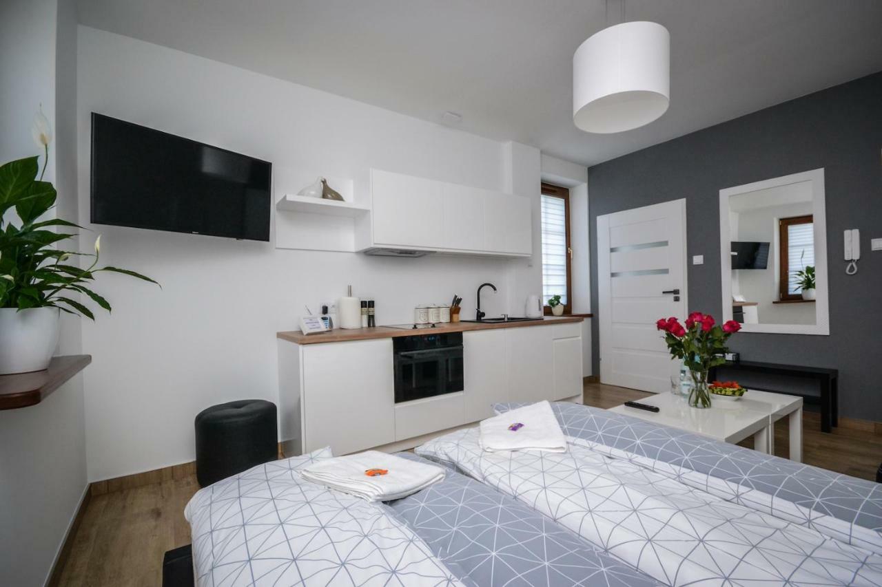 Apartamenty Ap 1 Czestochowa Exterior photo